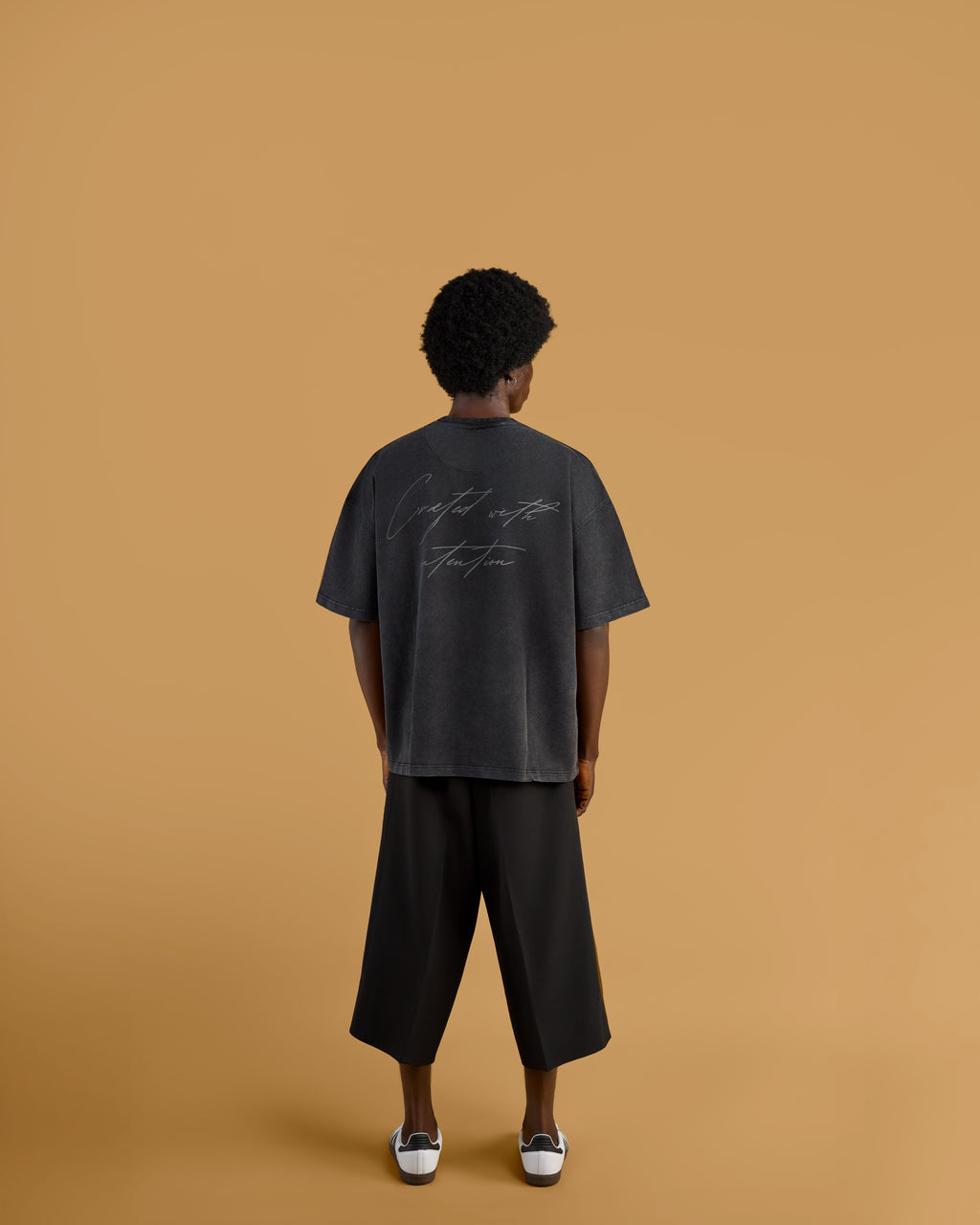 ANIÉZÉ Ascension Tee in Vintage Onyx, full body back view